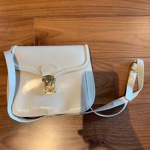 Vintage cream leather purse